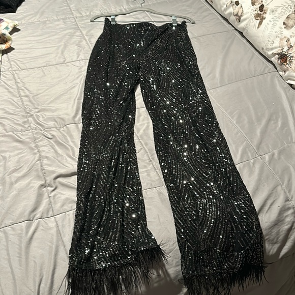 Never worn LULUS sequin pants - Picture 1 of 3